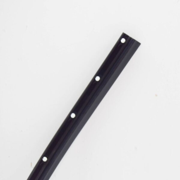 BMW Z4 Roadster E89 Front Right Door Joint Seal 51337203672 NEW ORIGINAL - Image 4