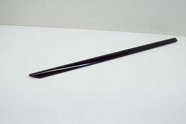 BMW 2 Coupe G42 door window strip rear right 51377482860 NEW ORIGINAL - Image 4