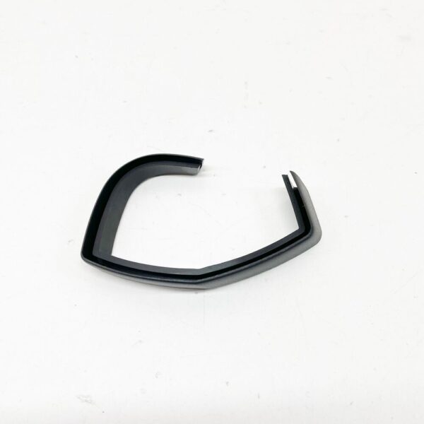 BMW Z4 roadster E85 right outside fuse ring 51437056390 7056390 NEW ORIGINAL - Image 4