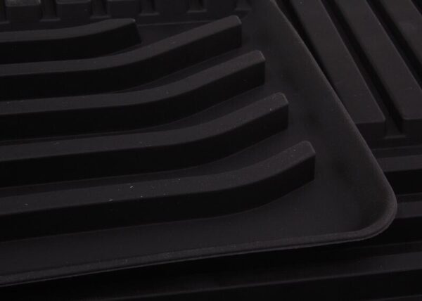 BMW F10 Original All Season Back Mats 51472153889 - Image 5