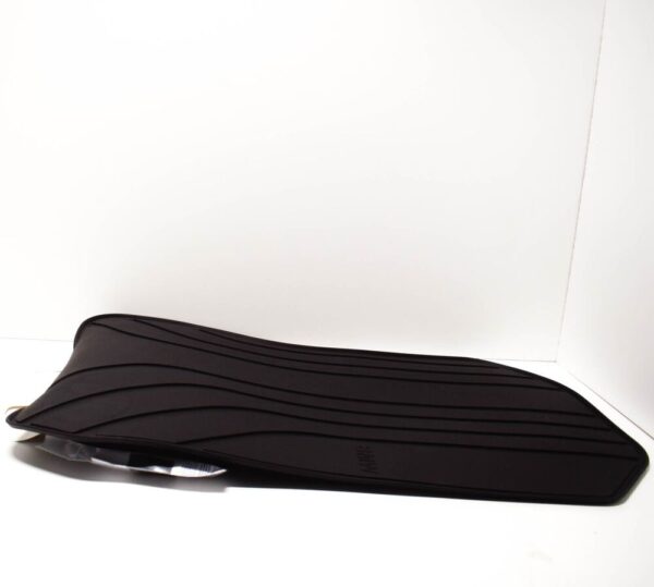 BMW 3 E90 rubber floor mat set front + rear 51472311000 LHD NEW ORIGINAL - Image 4