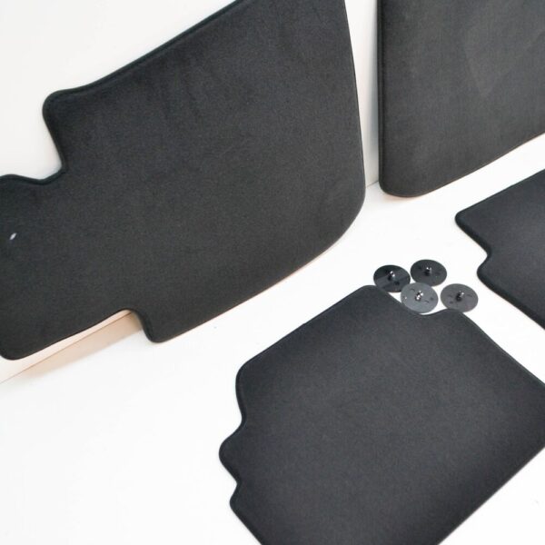 BMW 3 Coupe E92 Floor Mat Set 51477316595 7316595 NEW ORIGINAL - Image 5