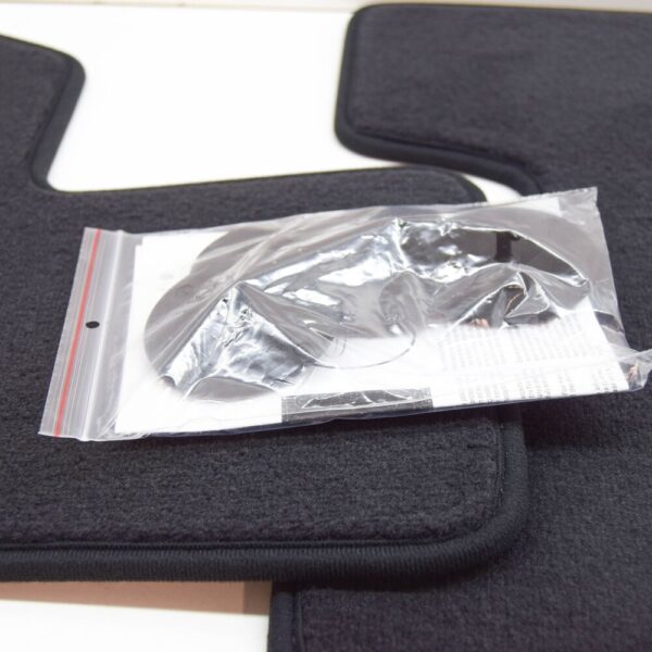 BMW i8 I12 Floor Mat Set LHD 7389887 51477389887 NEW ORIGINAL - Image 5