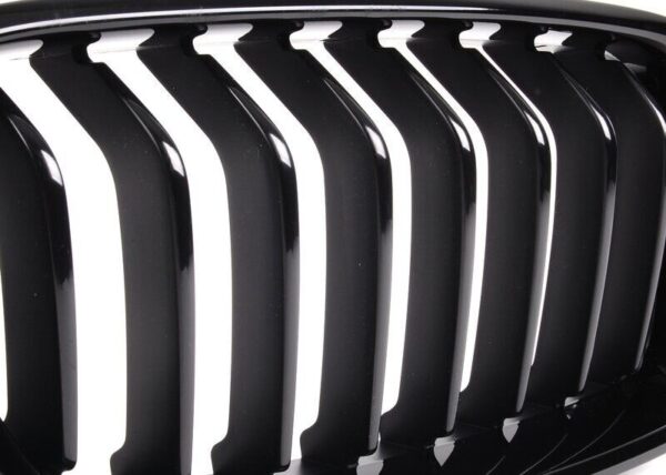 BMW Front Right Grille 51712240778 - Image 4