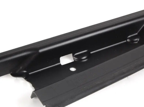 BMW 5 E60 Front Top Air Duct Trim 7050650 51717050650 NEW ORIGINAL - Image 4