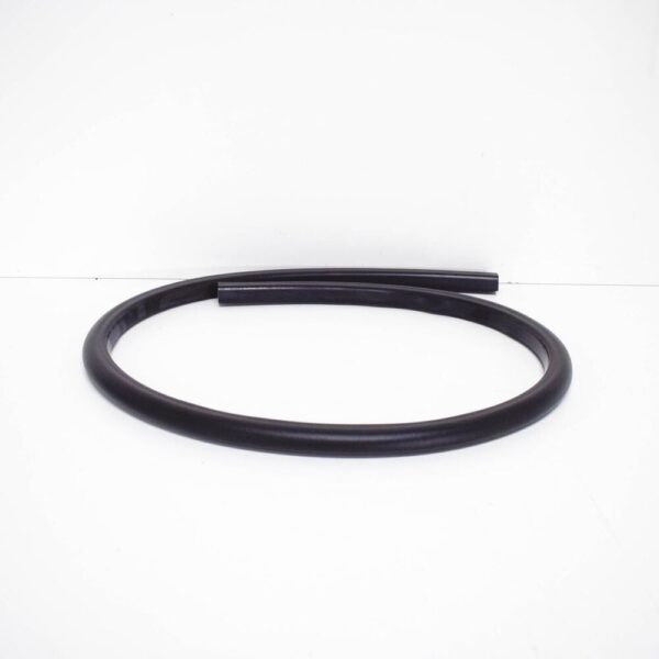 BMW 3 E90 bonnet seal rear 51717060565 NEW ORIGINAL - Image 4