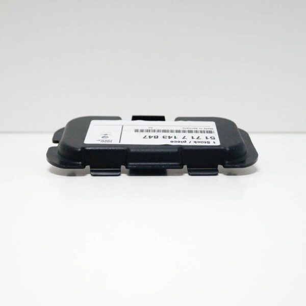BMW 3 Series E90 front wheel jack access cover 51717143847 new original