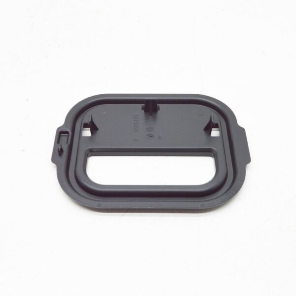 BMW X5 G05 top channel cover 51747428257 NEW ORIGINAL - Image 4