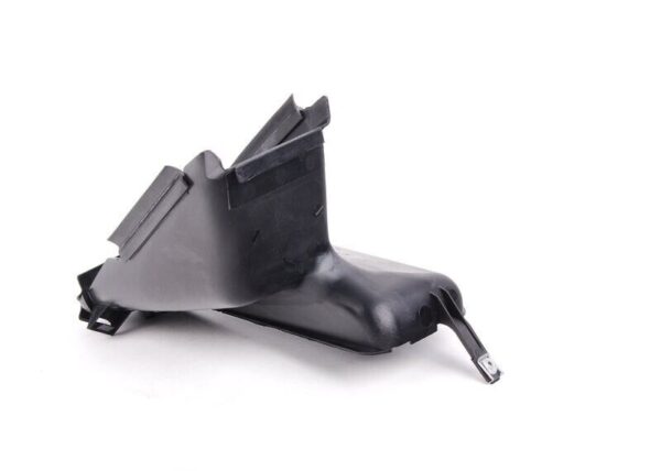 BMW E82 ORIGINAL Right Front Engine Oil Radiator Air Duct - Image 4