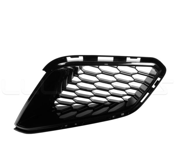 BMW F40 FRONT BUMPER LOWER AIR INTAKE GRILLE RIGHT ORIGINAL 51748 - Image 4