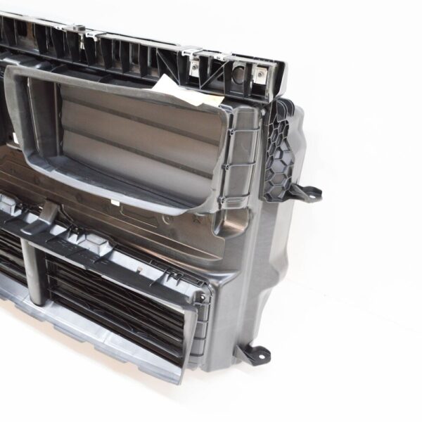 BMW X1 F48 Air Duct With Flap Control M 8077605 51748077605 NEW ORIGINAL - Image 4