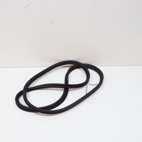BMW 3 E90 trunk lid gasket 51767182079 7182079 NEW - Image 5