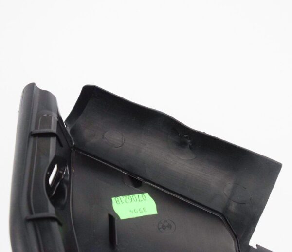 BMW 2 F45 fender seal front left 51767300517 new original - Image 4