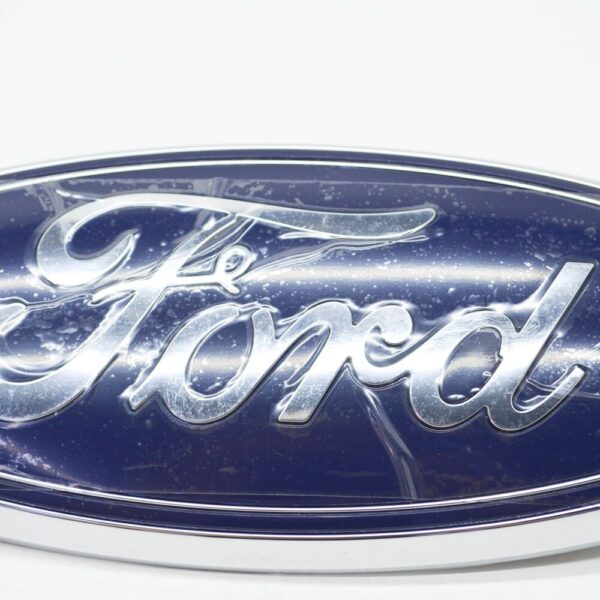 NEW GENUINE OEM 5254490 NEW FORD TRANSIT MK4 FRONT EMBLEM BADGE 5254490 CL34-8B262-AB ORIGINAL