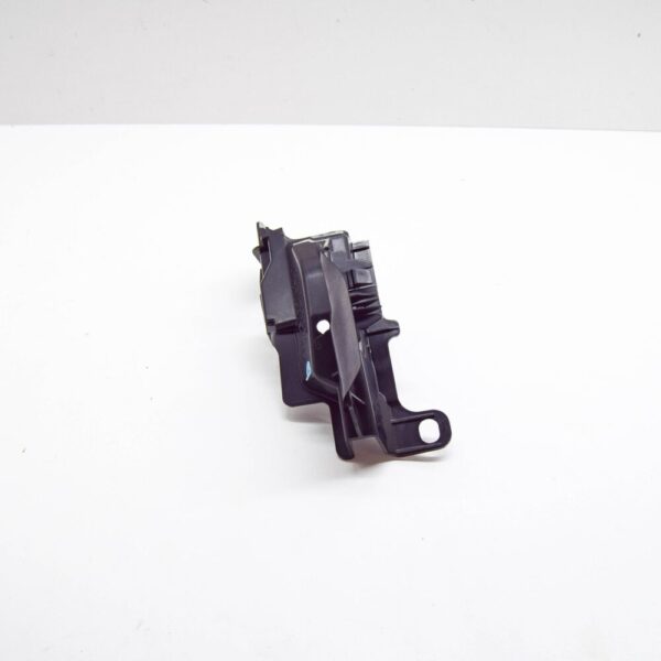 557830K110 TOYOTA HILUX MK8 Cowl Top Ventilator Louver Right Bracket 557830K110 NEW GENUINE