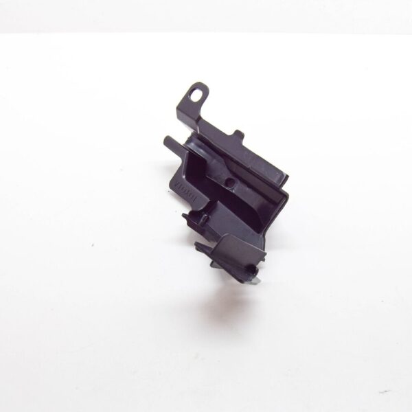 TOYOTA HILUX MK8 Cowl Top Ventilator Louver Right Bracket 557830K110 NEW GENUINE - Image 4