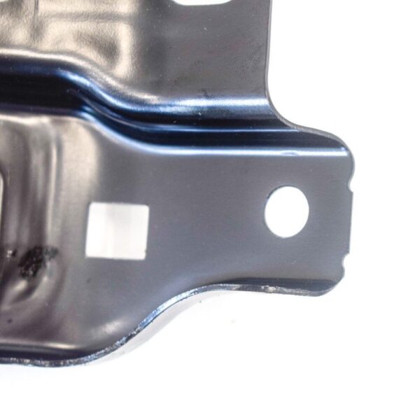 VW PASSAT front center support for lock carriers B8 561805567B mint condition - Image 5