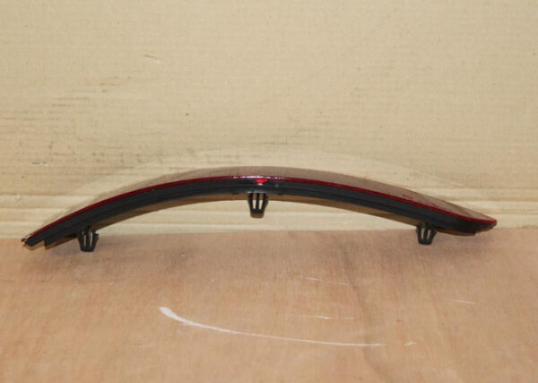 NEW ŠKODA KODIAQ NS REAR RIGHT BUMPER REFLECTOR 565945106 ORIGINAL - Image 3