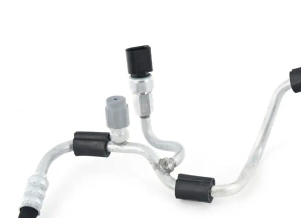 NEW VOLKSWAGEN BEETLE A5 AIR CONDITIONING REFRIGERANT LINE 5C0816741K ORIGINAL - Image 3