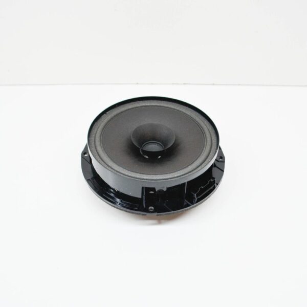 NEW VOLKSWAGEN JETTA MK6 REAR DOOR SPEAKERS 5C6035710A ORIGINAL - Image 3