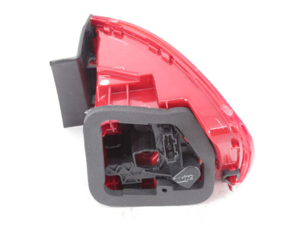 Taillight NEW VOLKSWAGEN JETTA A6 REAR LEFT OUTER TAILLIGHT 5C6945095D