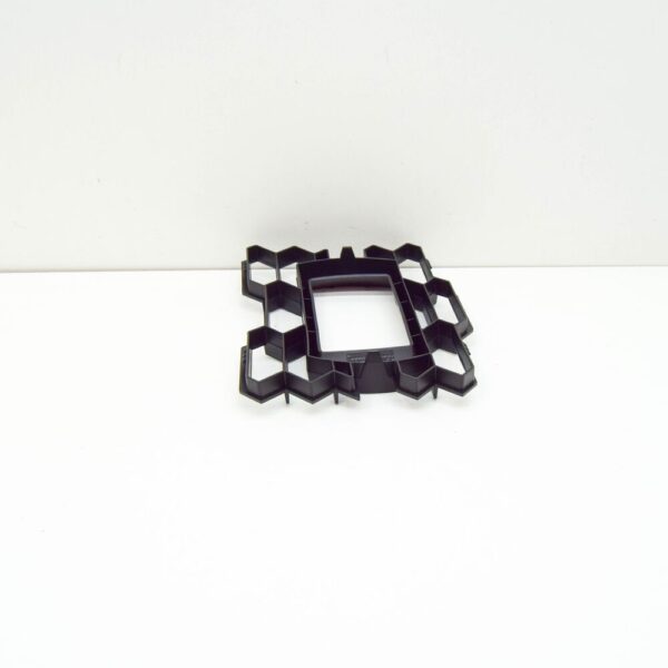 SKODA OCTAVIA 5E MK3 FRONT BUMPER CENTRE DISTRONIC TRIM 5E08536319B9 NEW GENUINE - Image 5