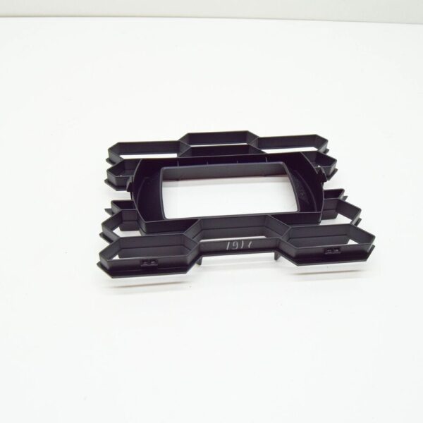SKODA OCTAVIA 5E MK3 FRONT BUMPER CENTRE DISTRONIC TRIM 5E08536319B9 NEW GENUINE - Image 6