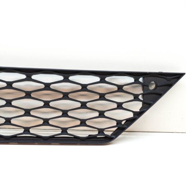 SEAT Leon 5F radiator grille front center bottom 5F0853667M9B9 NEW ORIGINAL - Image 6