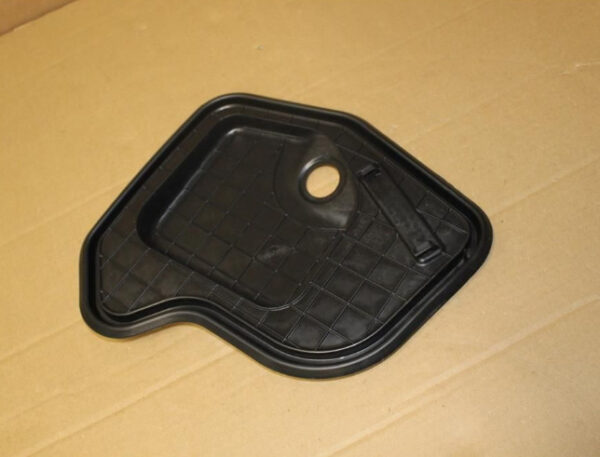 NEW LEON 5F SEAT FRONT RIGHT DOOR INNER BOARD COVER 5F4837916C ORIGINAL - Image 3