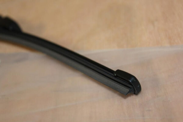 NEW LEON SEAT 5F REAR AERO WIPER BLADE 5F4955427A ORIGINAL - Image 3