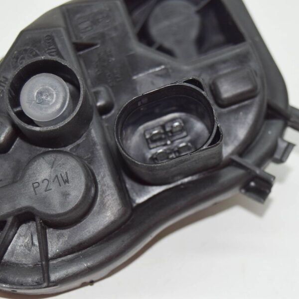 Seat Leon 5F Rear Right Outer Tail Light Bulb Holder 5F9945258 NEW GENUINE - Image 6