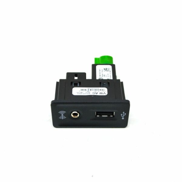 NEW VW BEETLE A5 USB AND AUX IN CONNECTION 5G0035222E - Image 5
