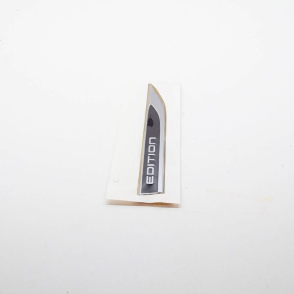 VW GOLF VII 5G MK7 RIGHT FENDER LOGO EMBLEM 5G0853688AADPJ NEW GENUINE - Image 4