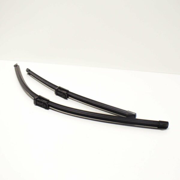 NEW VOLKSWAGEN GOLF MK7 FRONT WINDSCREEN WIPER BLADES SET 5G1998002 LHD ORIGINAL