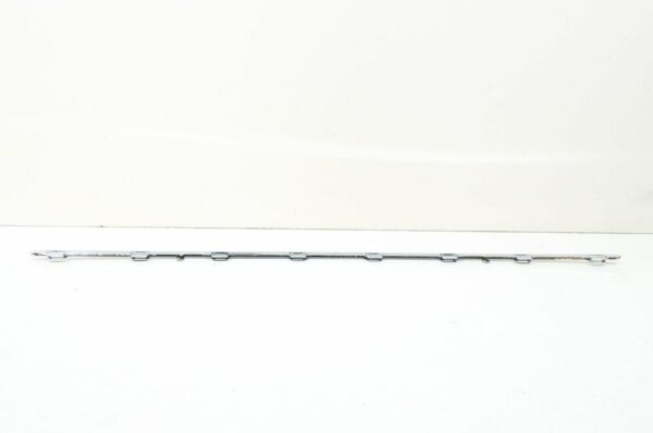 NEW VOLKSWAGEN E-GOLF MK7 REAR BUMPER CENTER MOLDING 5G68533332ZZ ORIGINAL - Image 3