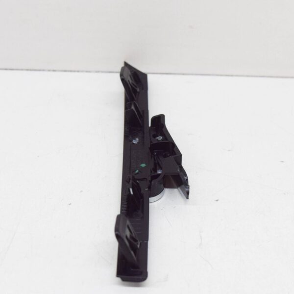 VW GOLF MK8 front radiator grille 'R-Line' inscription 5H0853679PFOD NEW GENUINE - Image 3