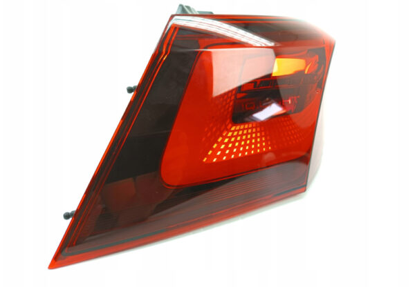 NEW VOLKSWAGEN GOLF MK8 REAR LEFT OUTER LED TAILLIGHT 5H0945207A ORIGINAL - Image 3