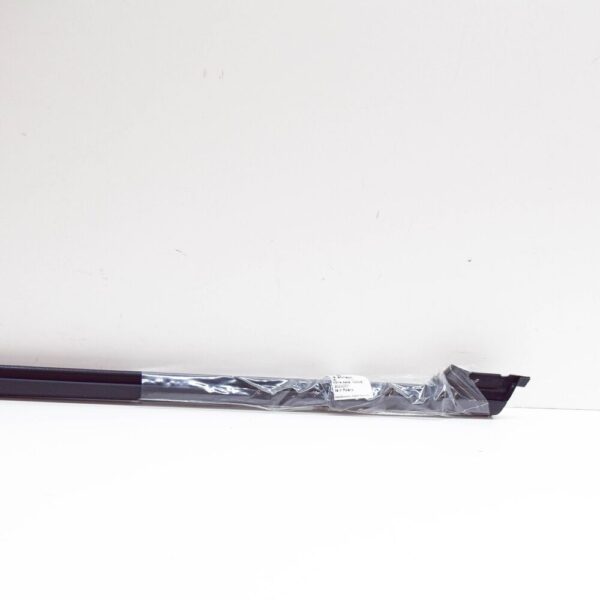 ŠKODA RAPID NH Left Outer Window Aperture Seal 5JJ839477B NEW GENUINE - Image 5