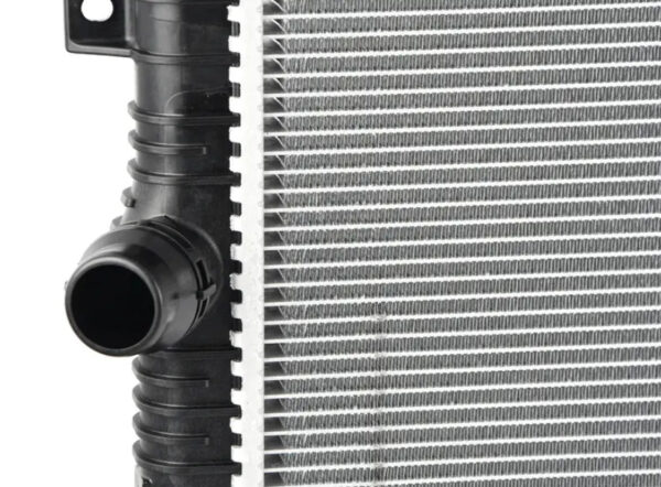 NEW VOLKSWAGEN PASSAT B8 ENGINE COOLING RADIATOR 5K0121251Q ORIGINAL - Image 3