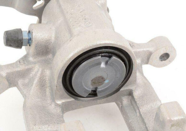 NEW AUDI A3 8P REAR LEFT BRAKE CALIPER HOUSING 5K0615423 ORIGINAL - Image 3