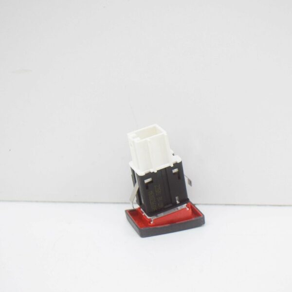 NEW VOLKSWAGEN GOLF MK6 HAZARD WARNING SWITCH PUSH BUTTON 5K0953509A - Image 4