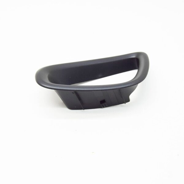 NEW VW GOLF 5G MK7 FRONT SEAT RIGHT HANDLE SHELL TRIM 5K388160882V - Image 4