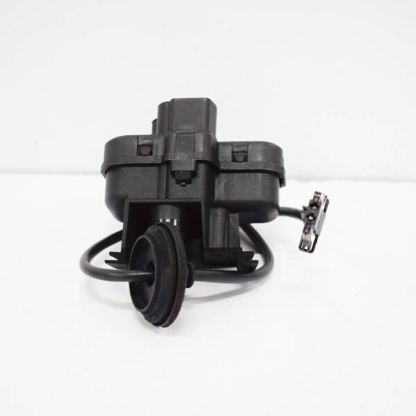 Volkswagen Tiguan 5N Fuel Door Actuator 5N0810773F NEW GENUINE + - Image 4