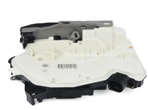 NEW VOLKSWAGEN AMAROK FRONT RIGHT DOOR LOCK LHD 5N1837016N ORIGINAL - Image 3