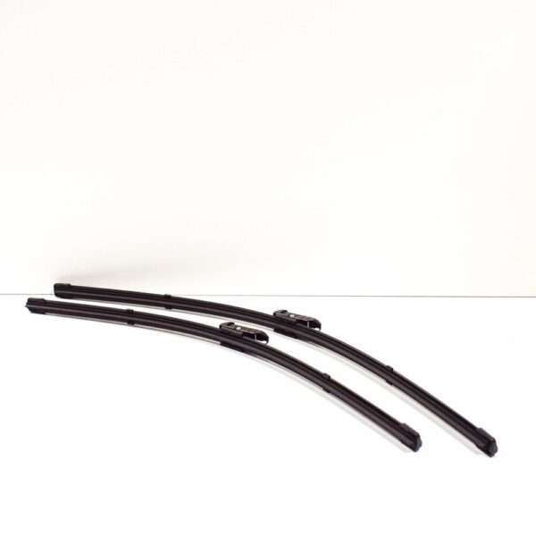 NEW VW TIGUAN 5N AERO FRONT WIPER BLADES SET LHD 5N1998002 ORIGINAL - Image 3
