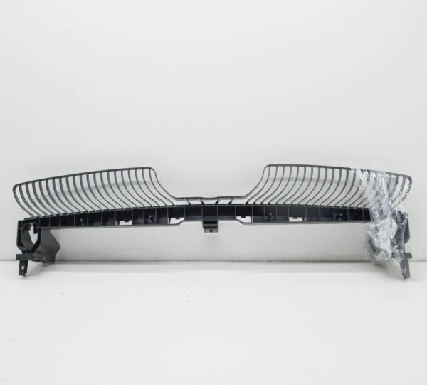 NEW VOLKSWAGEN TIGUAN AD FRONT BUMPER CENTER GUIDE SECTION 5NA805705N ORIGINAL - Image 3