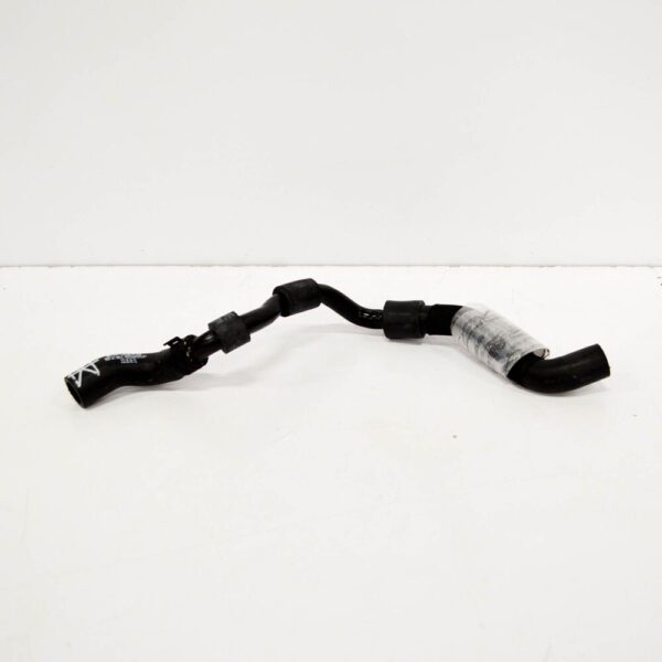 NEW AUDI A3 8VA BREATHER LINE PIPE 5Q0121064AT ORIGINAL - Image 4