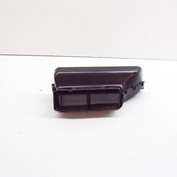 Volkswagen Tiguan AD MK2 Air Filter Guide 5Q0129618K NEW GENUINE - Image 3