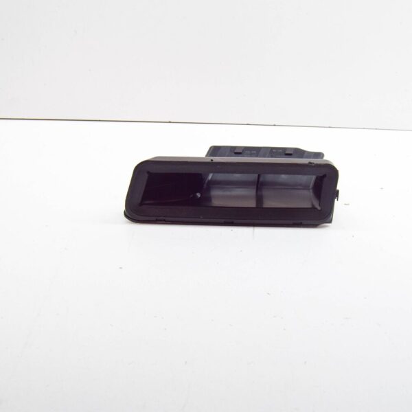 Volkswagen Tiguan AD MK2 Air Filter Guide 5Q0129618K NEW GENUINE - Image 5
