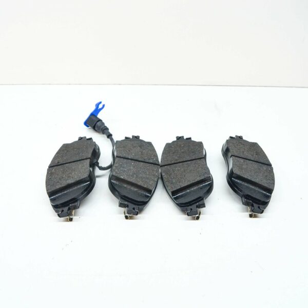 NEW AUDI A3 S3 8Y FRONT BRAKE LINING SET W WEAR INDICATOR 5Q0698151AJ ORIGINAL - Image 3